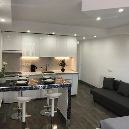 Tenerife Holidays أذيخي