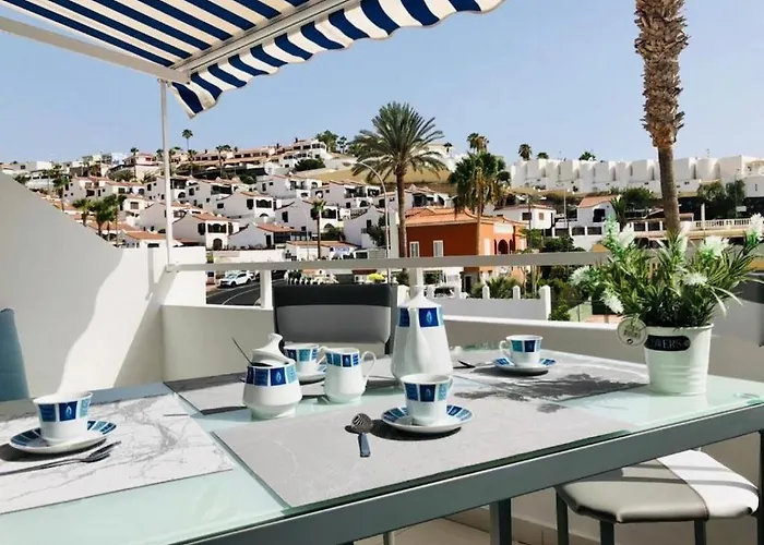 Tenerife Holidays 아데제